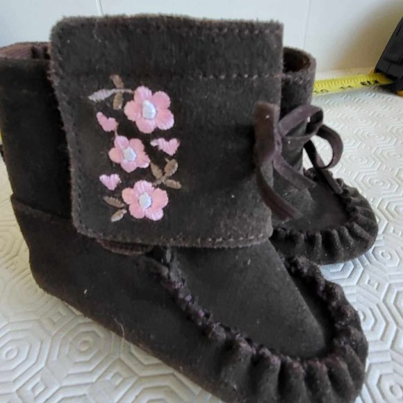 Baby Leather Booties - Picture 1 of 4